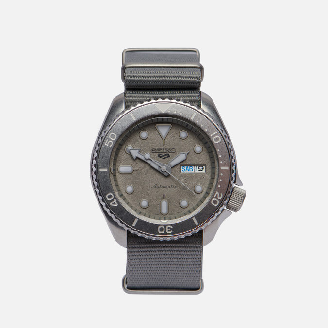 Наручные часы Seiko, цвет серый, размер UNI