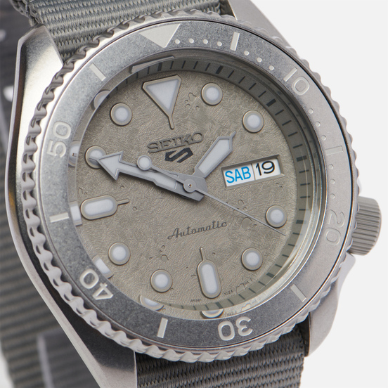 Наручные часы Seiko SRPG61K1S Seiko 5 Sports Grey/Grey/Grey