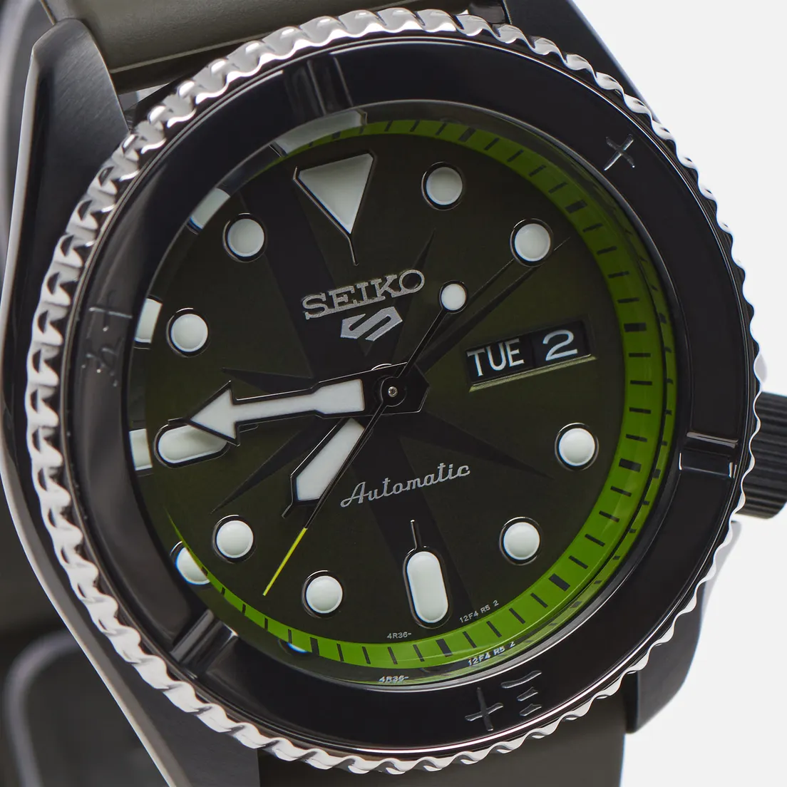 Seiko Наручные часы x One Piece Seiko 5 Sports Limited Edition