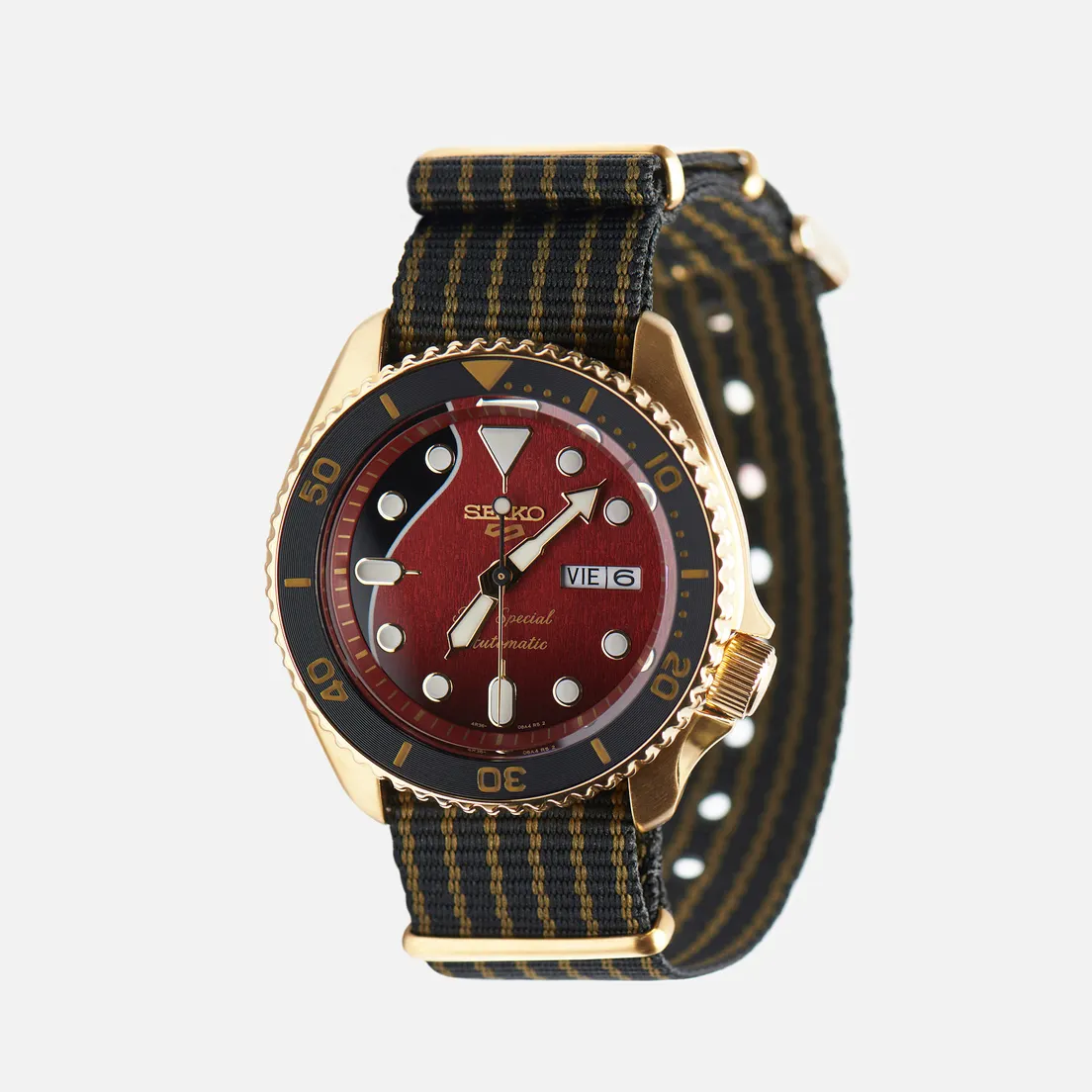 Seiko Наручные часы x Brian May SRPH80K1S Seiko 5 Sports Limited Edition