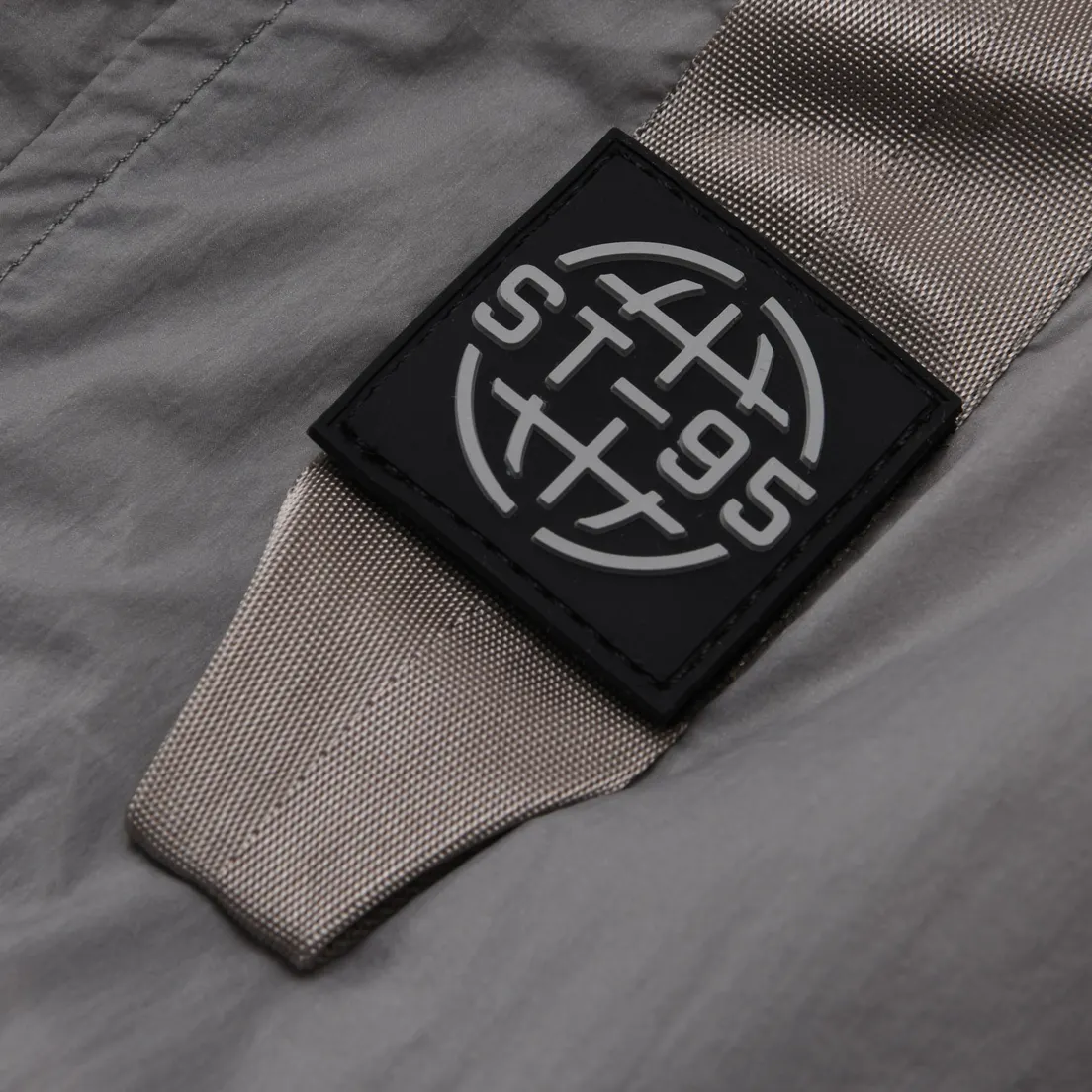 ST-95 Мужская куртка ветровка Helio Hooded
