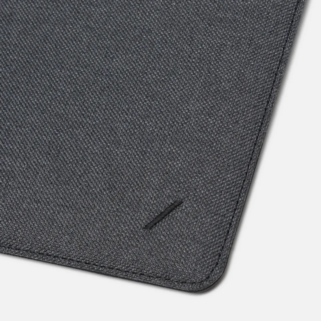 Native Union Чехол Stow Slim Sleeve MacBook 16