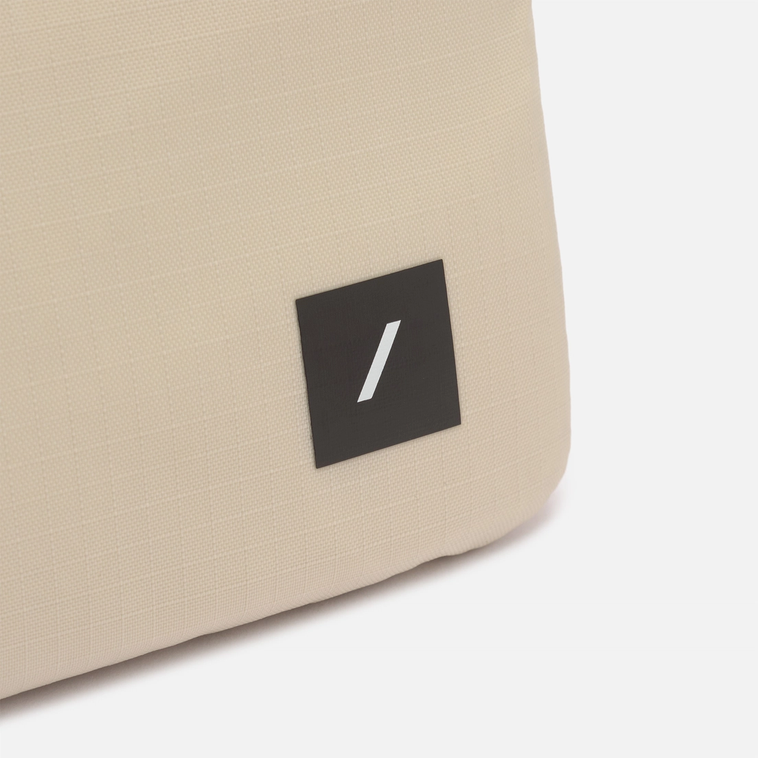 Native Union Чехол Stow Ultralight Sleeve MacBook 16