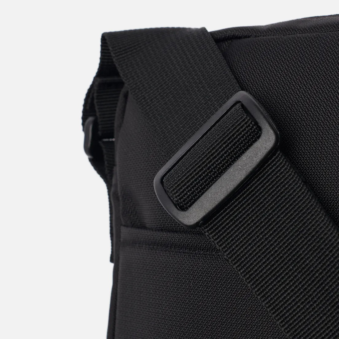 Carhartt WIP Сумка Delta Strap 9 Oz