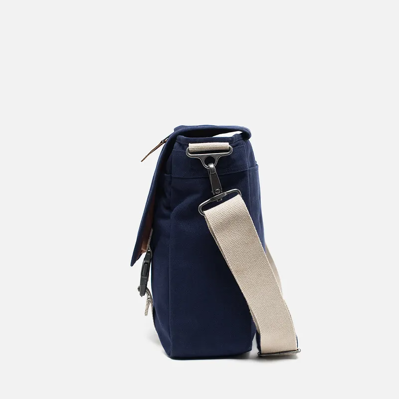 Eastpak Сумка Delegate Opgrade
