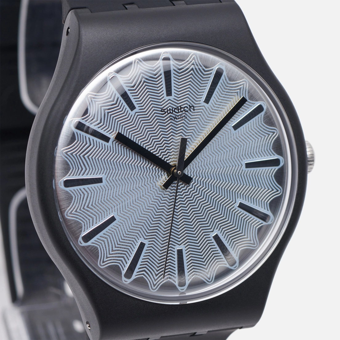 Swatch Наручные часы Silver Shield