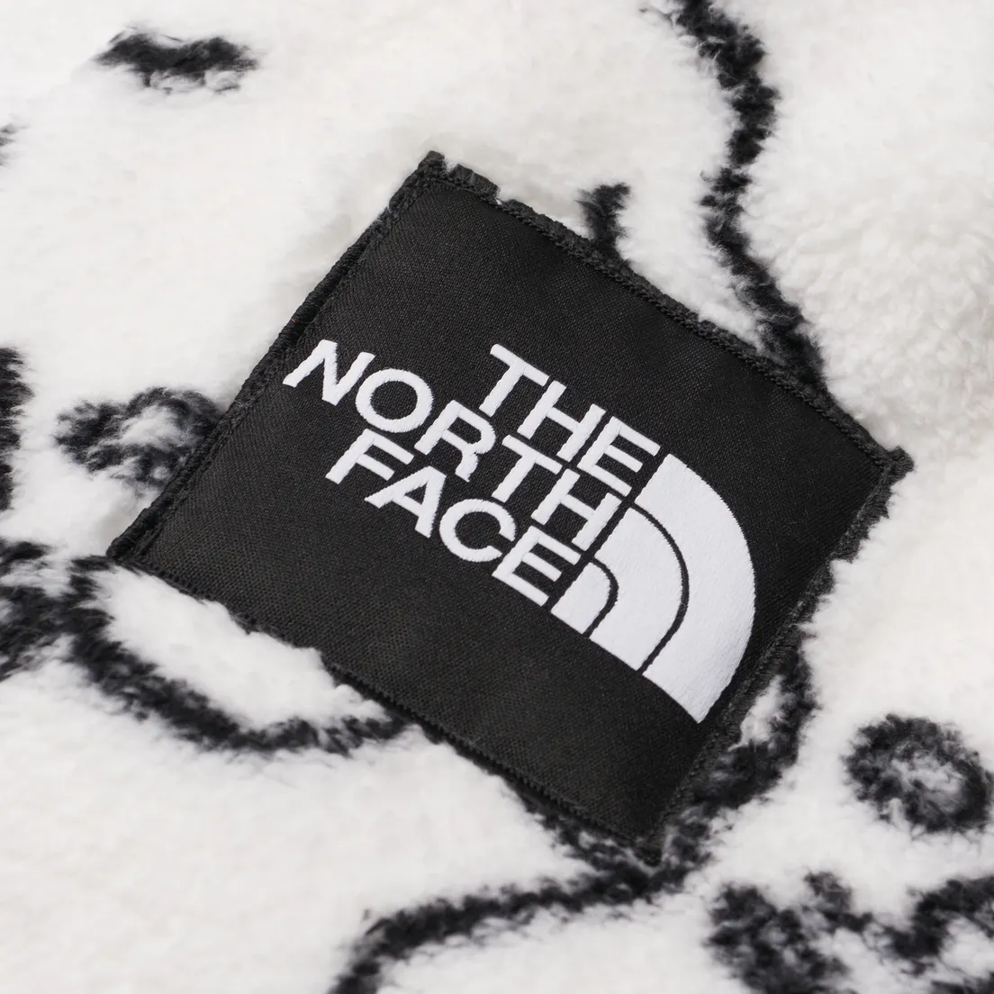 The North Face Женская куртка Black Box Search And Rescue Oversize Sherpa