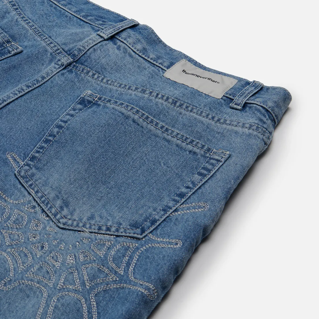 thisisneverthat Мужские джинсы Web Embroidery