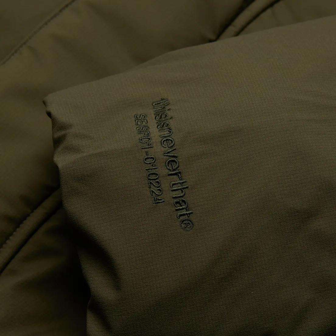 thisisneverthat Мужской пуховик Gore-Tex Infinium Down