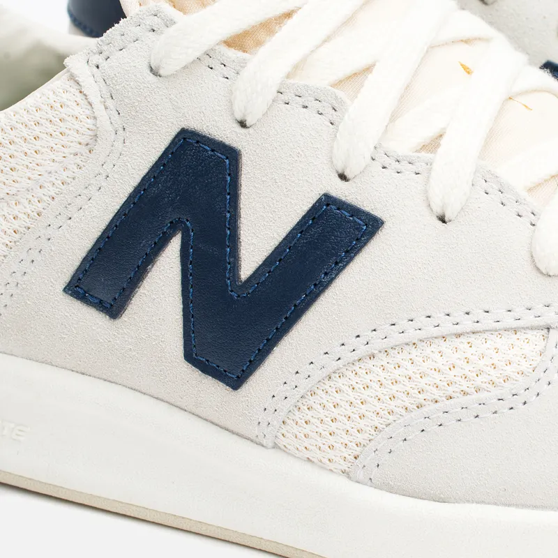 New Balance Кроссовки CRT300WA