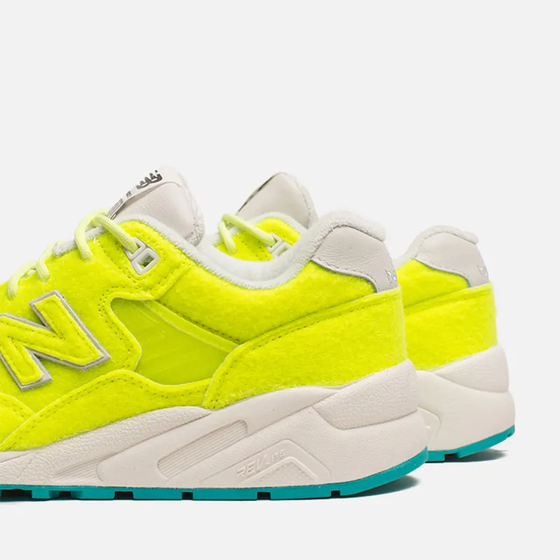 New Balance Мужские кроссовки x Mita Sneakers The Battle Surfaces MRT580