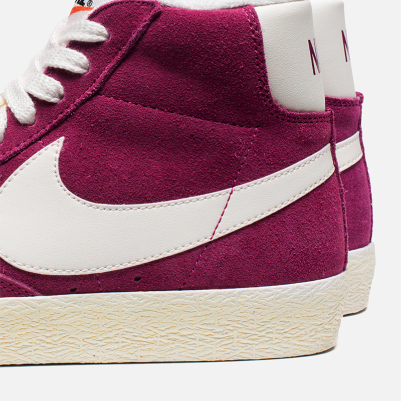 Nike Blazer Mid Suede Vntg 00 00015968