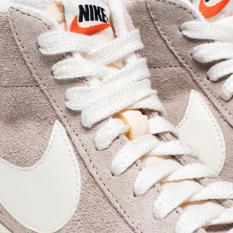 Nike Женские кроссовки Blazer Mid Suede Vntg