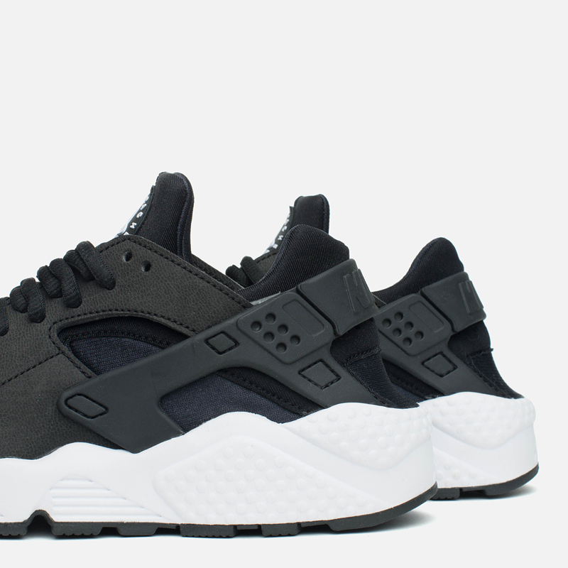 Женские кроссовки Nike Air Huarache Run Black/White 634835-006