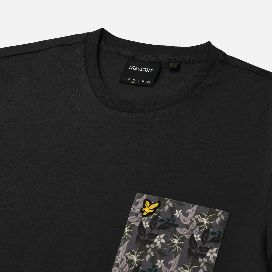 Lyle & Scott Мужская футболка Floral Print Pocket