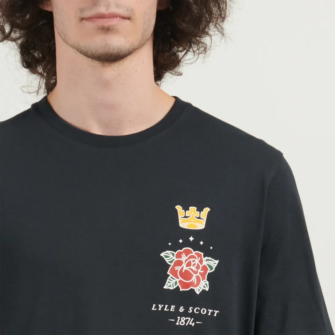 Lyle & Scott Мужская футболка Rose And Crown Graphic