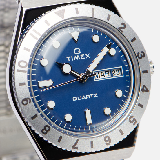 Наручные часы Timex Q Timex Silver/Silver/Navy