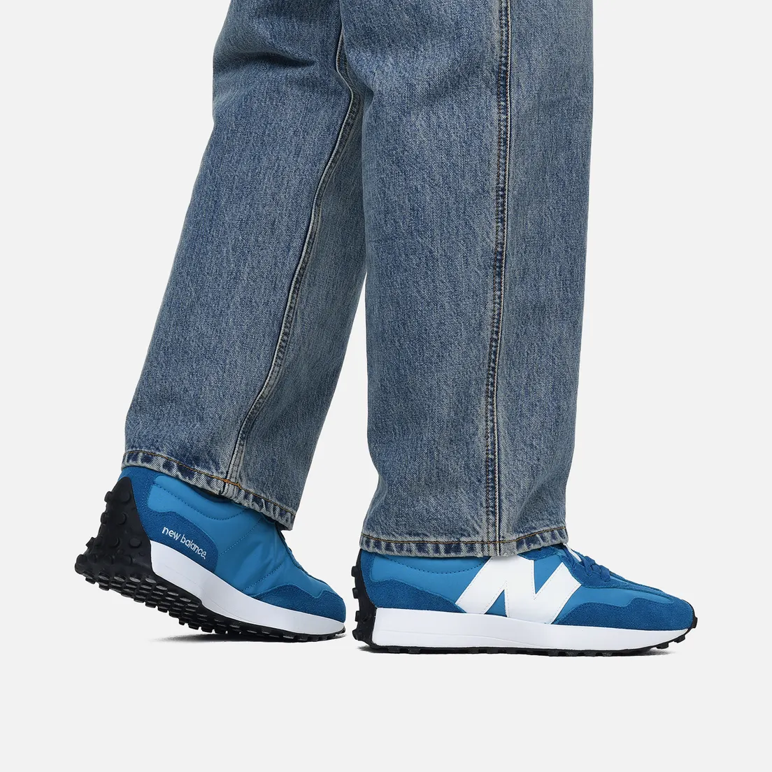 New Balance Мужские кроссовки U327EA
