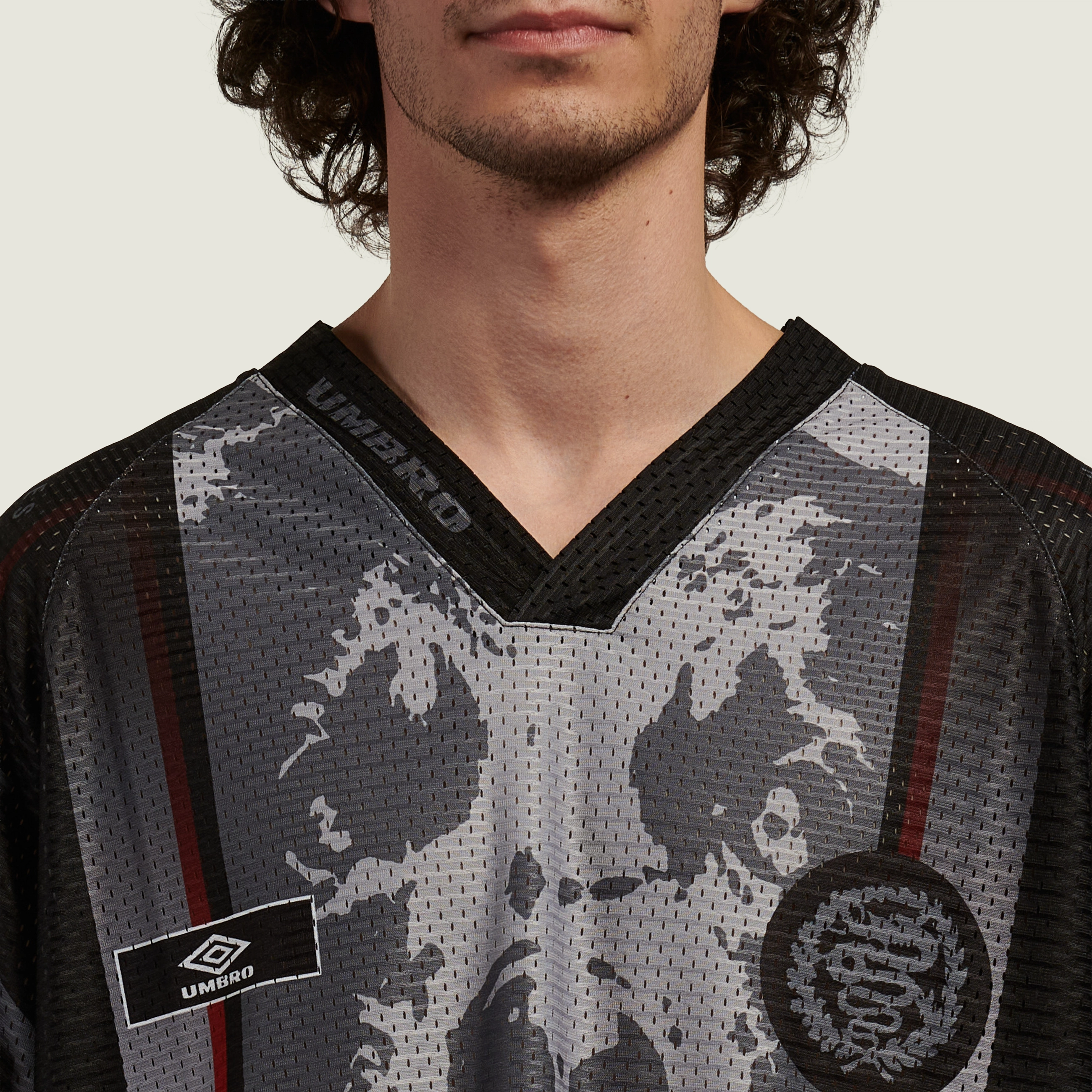 Мужская футболка Umbro 98/99 Hard Times, UBMW0247FA164 BLK0001