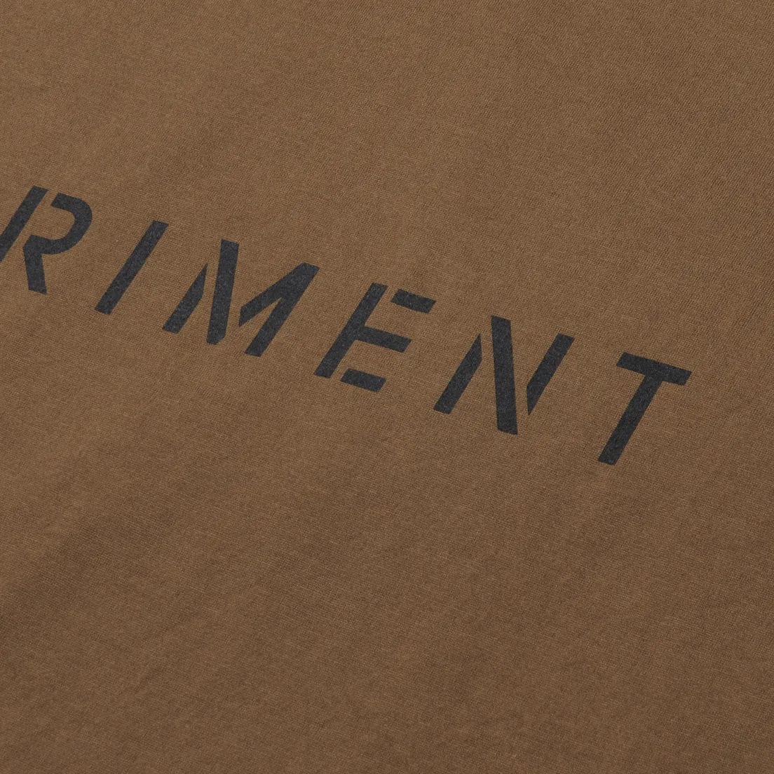 uniform experiment Мужская футболка Authentic Stencil Logo Wide
