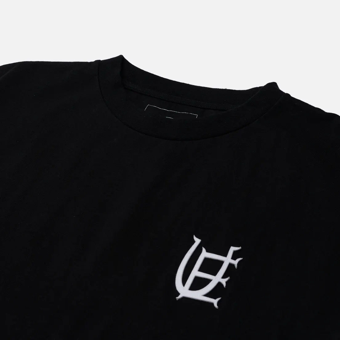 uniform experiment Мужская футболка Authentic Logo Wide
