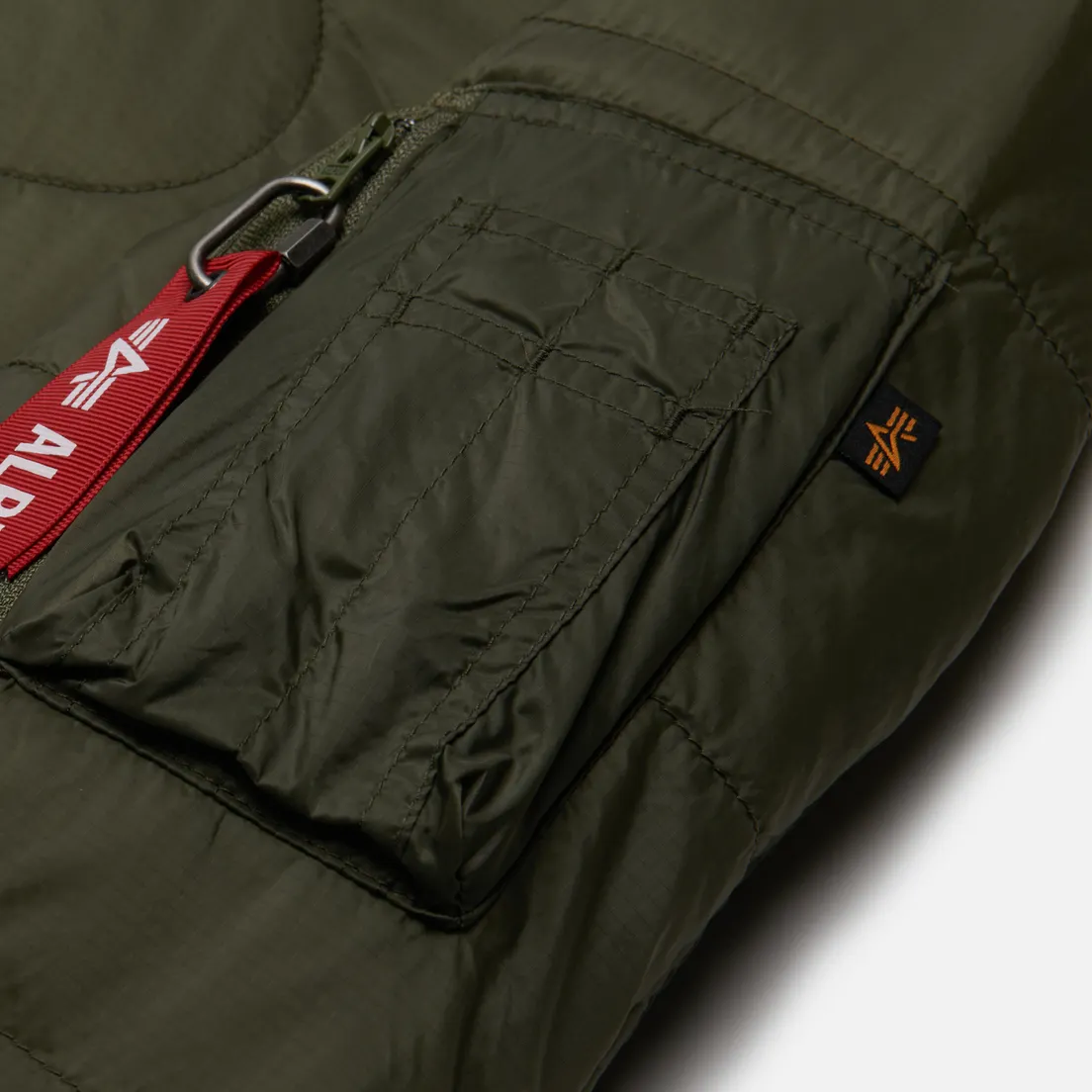 Alpha Industries Мужская куртка бомбер L-2B Quilted Flight
