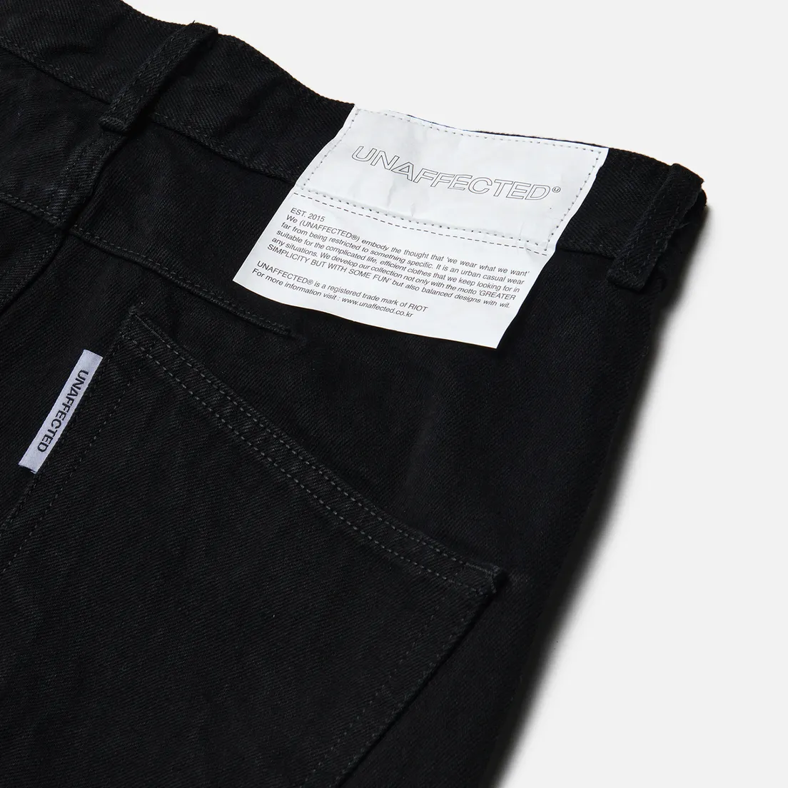 UNAFFECTED Мужские джинсы Semi Flare Denim