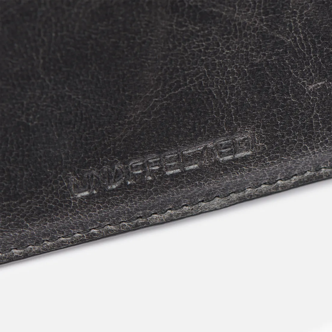 UNAFFECTED Держатель для карт Wavy Engraved Logo