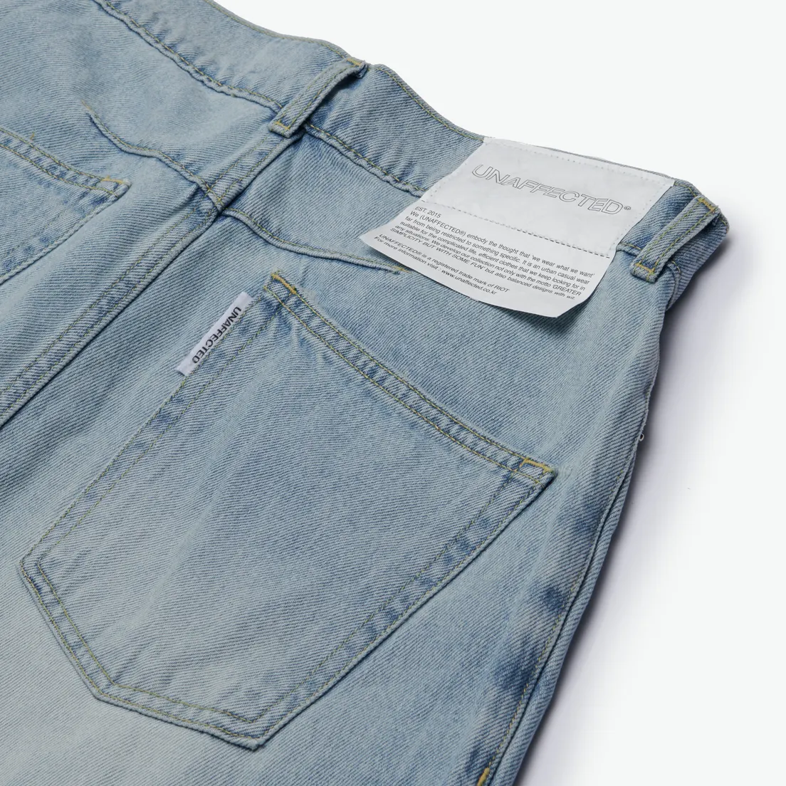 UNAFFECTED Мужские джинсы One Tuck Wide Denim 23FW