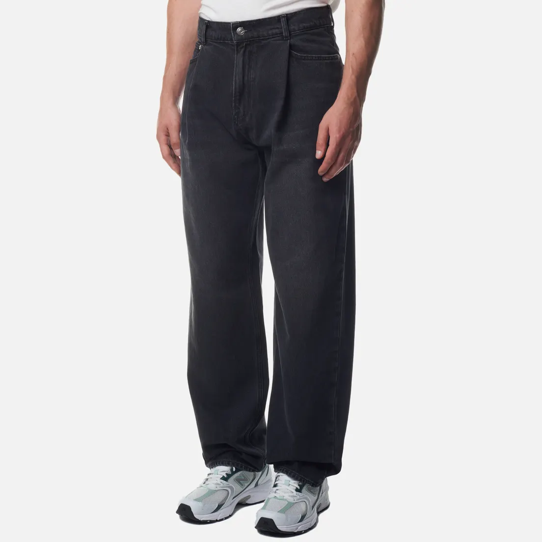 UNAFFECTED Мужские джинсы One Tuck Wide Denim SS24