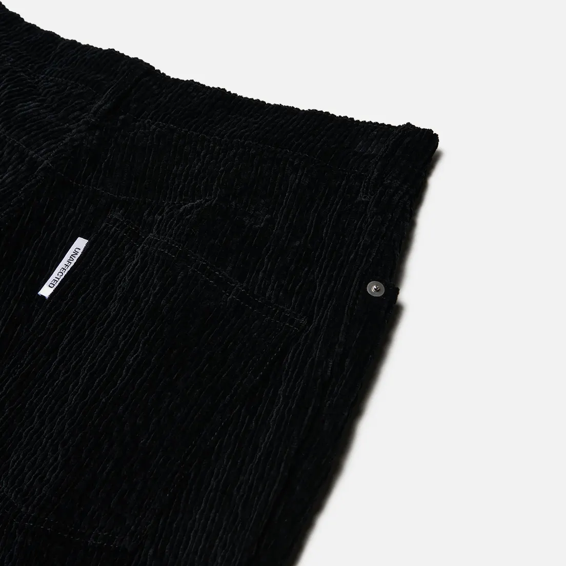 UNAFFECTED Мужские брюки One Tuck Wide