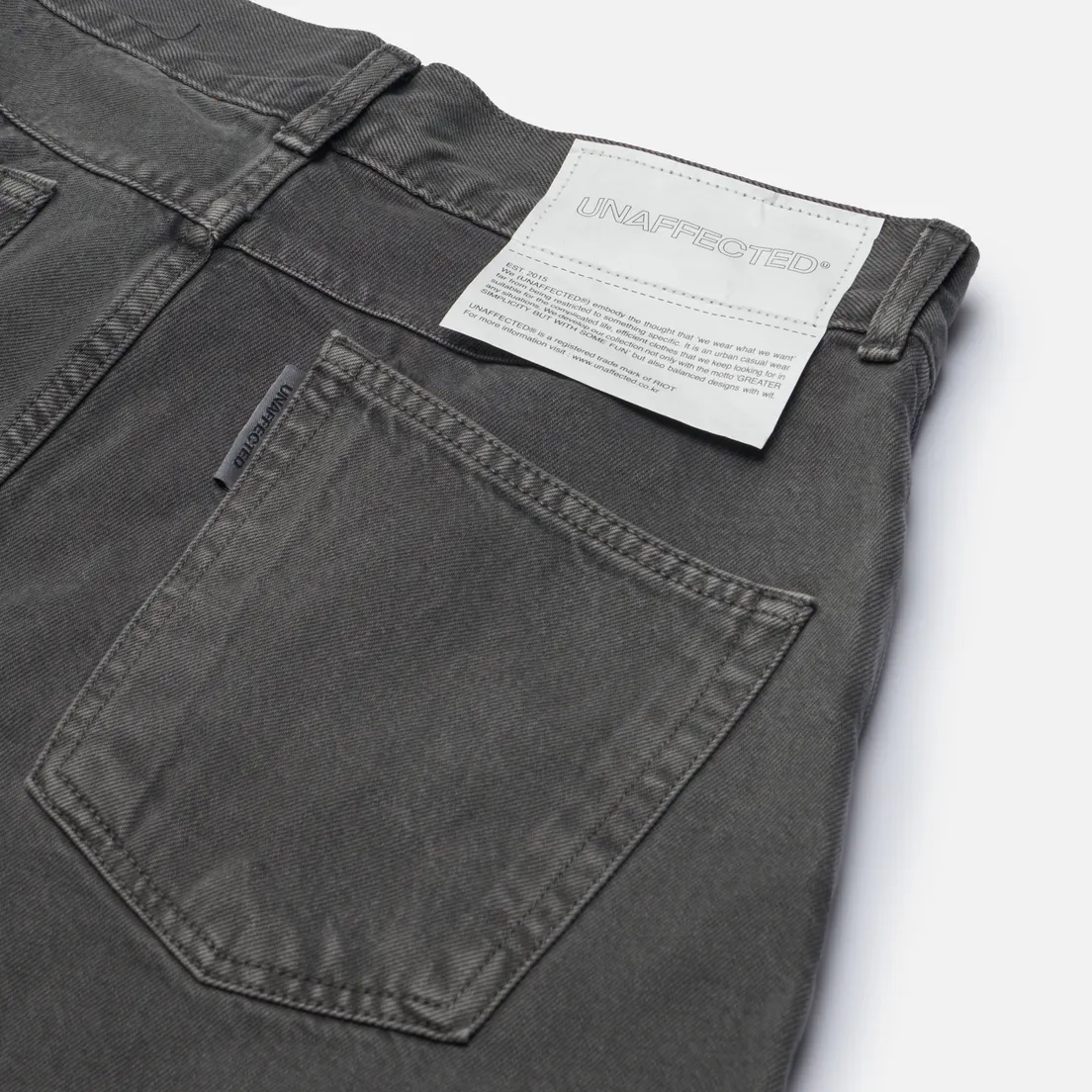 UNAFFECTED Мужские джинсы Curved Wide Denim