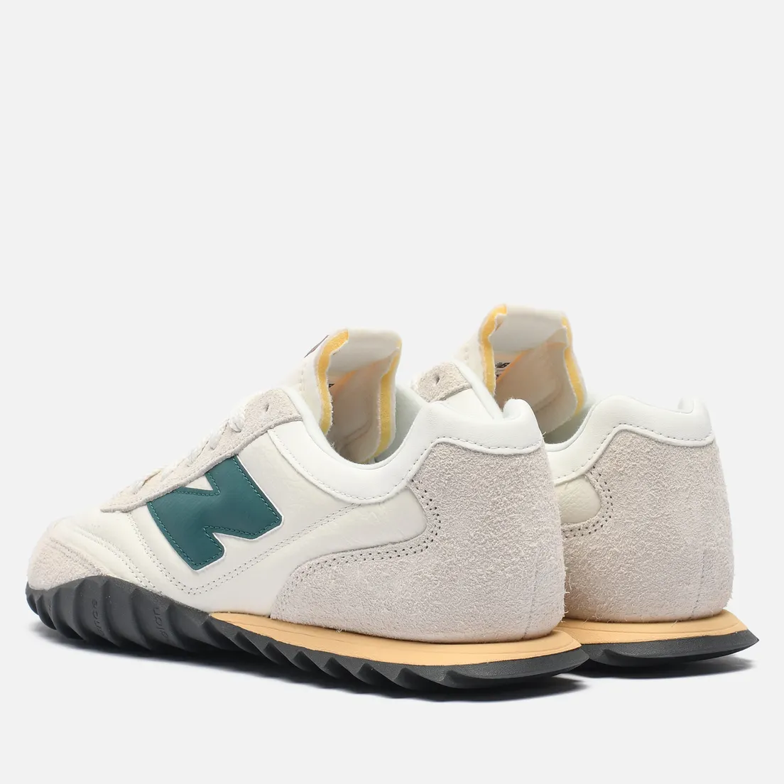 New Balance Кроссовки RC30