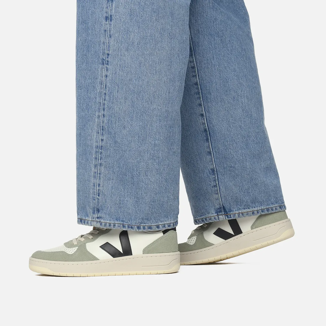 VEJA Мужские кроссовки V-10 Leather