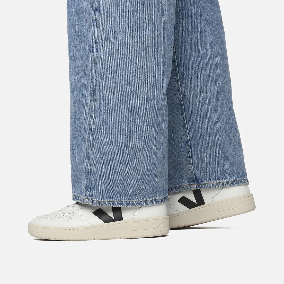 VEJA Кроссовки V-10 Leather
