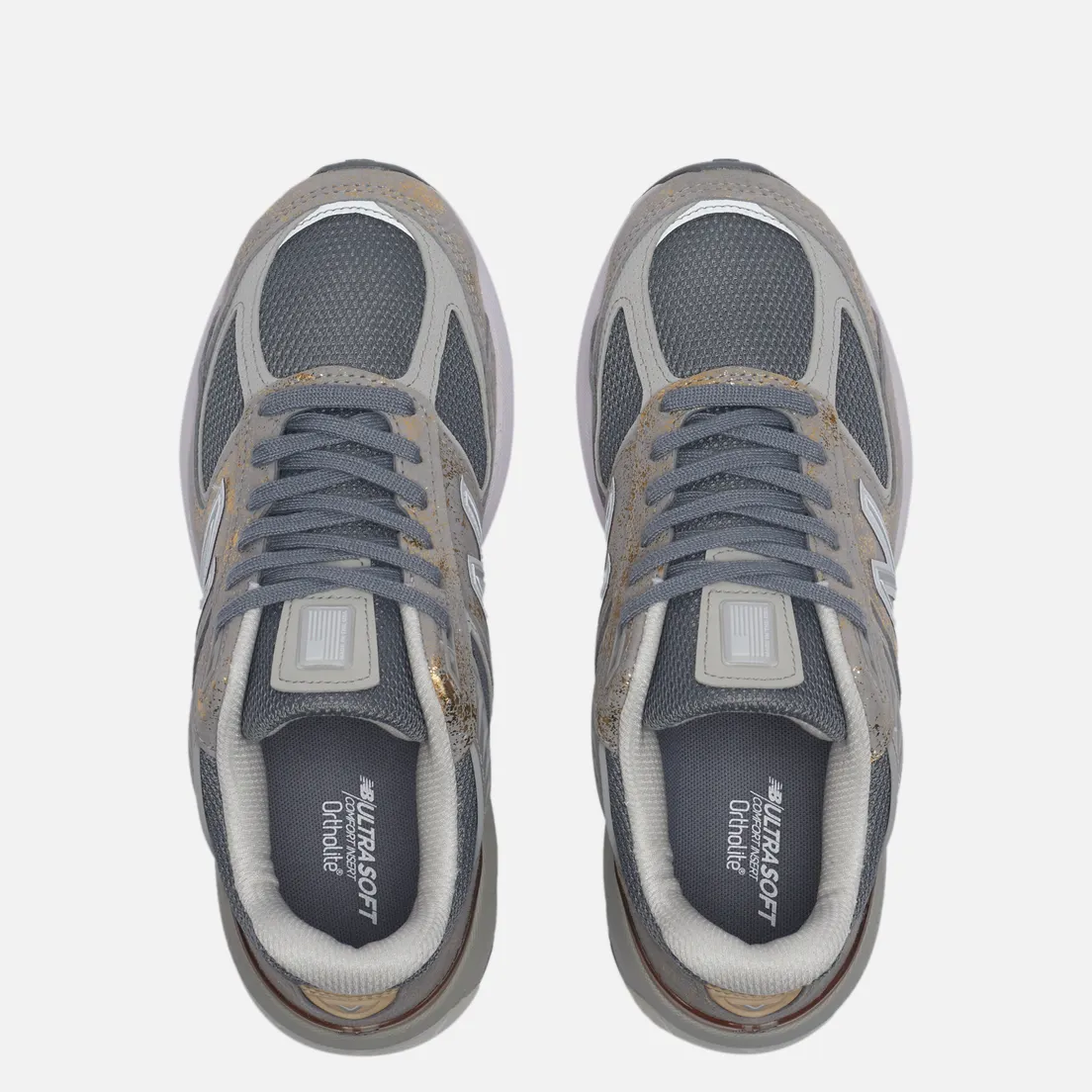 New Balance Женские кроссовки 990v5