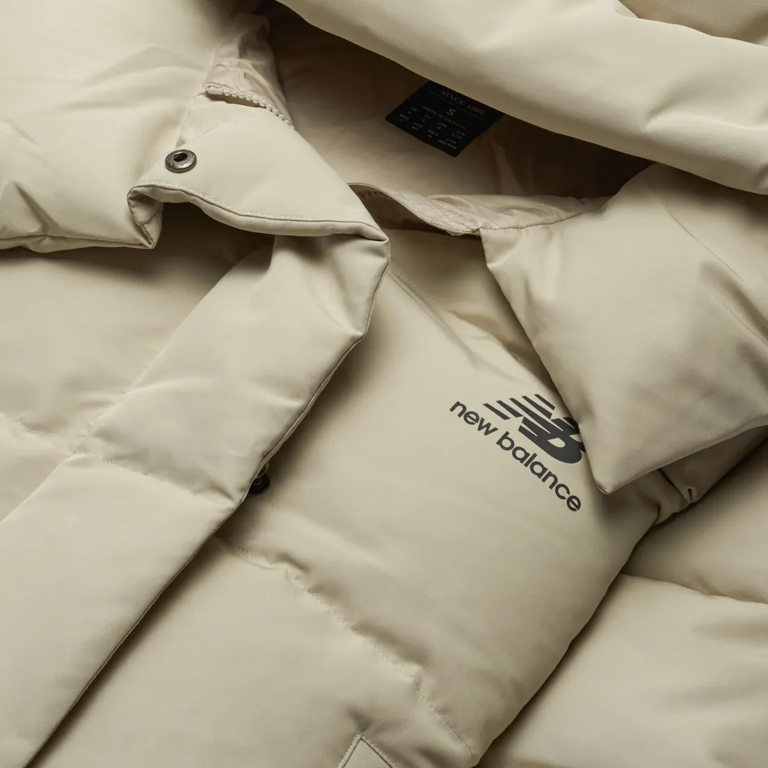 New Balance Женский пуховик Athletics Winterized Long