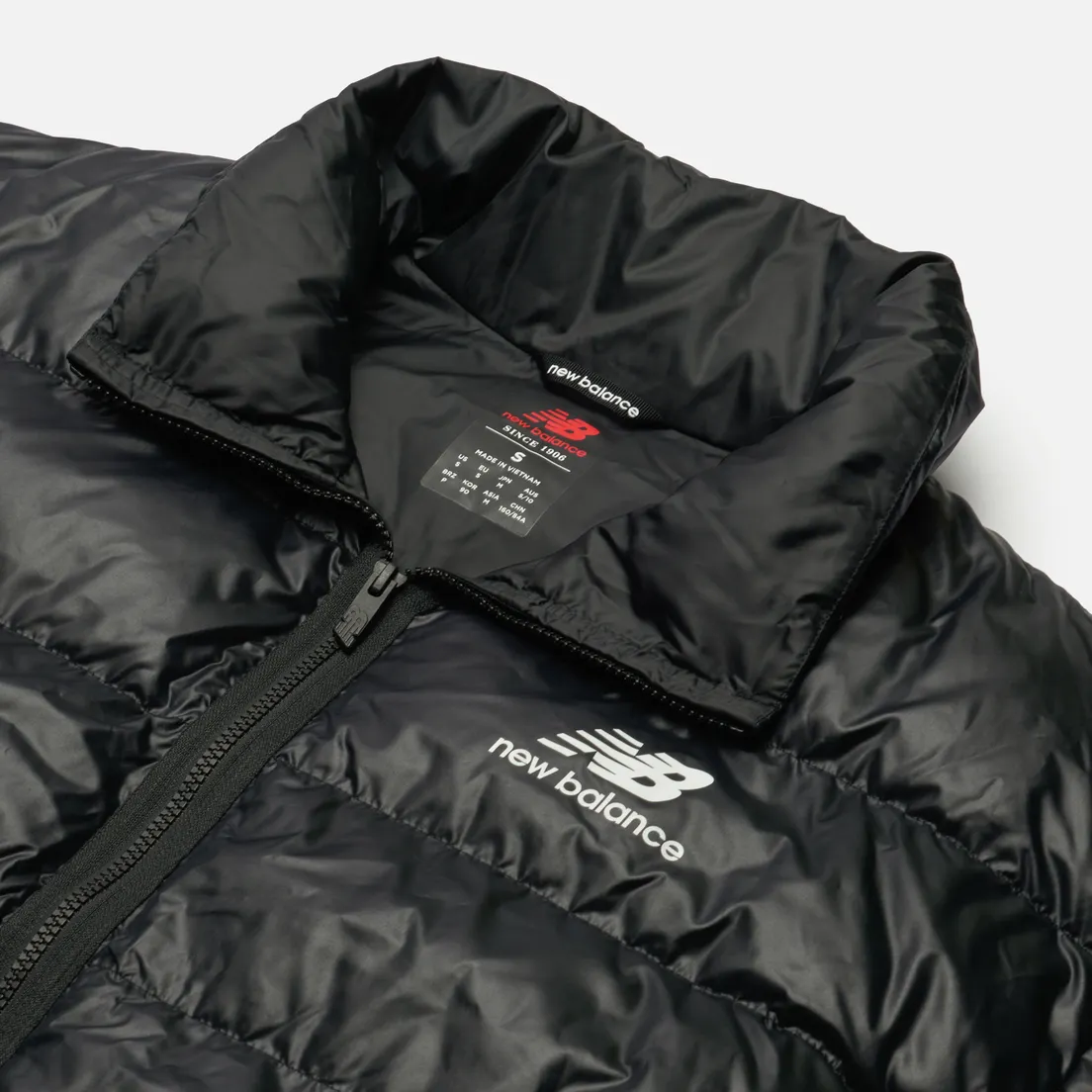 New Balance Женский пуховик Athletics Winterized Short