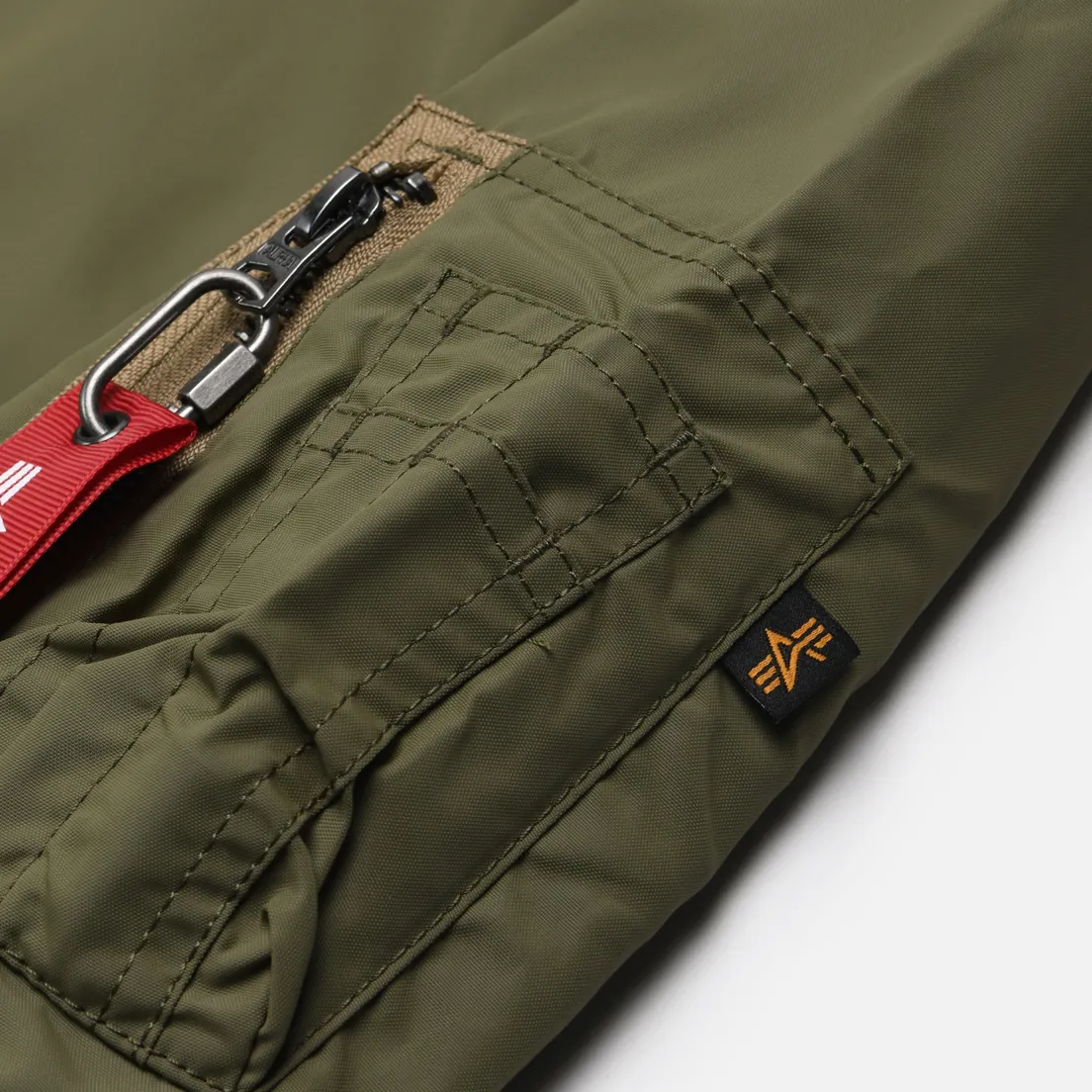Alpha Industries Женская куртка бомбер L-2B Skymaster Gen II Flight