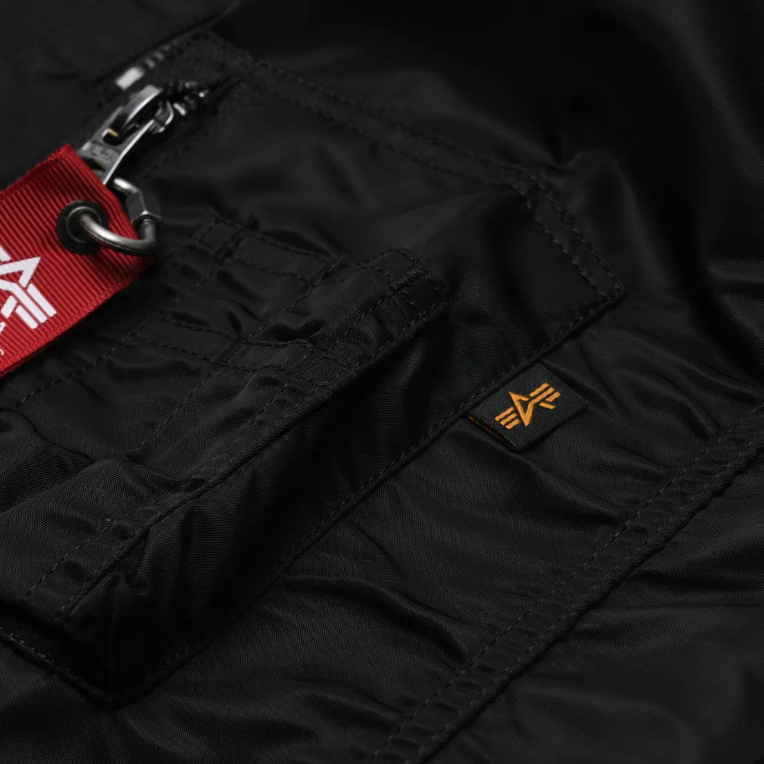 Alpha Industries Женская куртка бомбер L-2B Cropped Gen II Flight