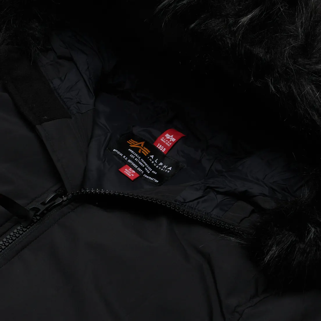 Alpha Industries Женская зимняя куртка Short Parka