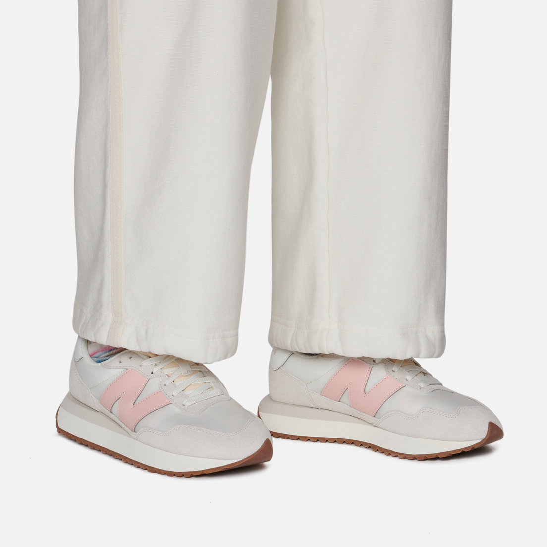 New Balance Женские кроссовки WS237GA