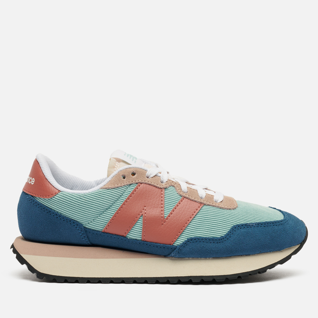 New Balance Женские кроссовки 237 Winter Athletics