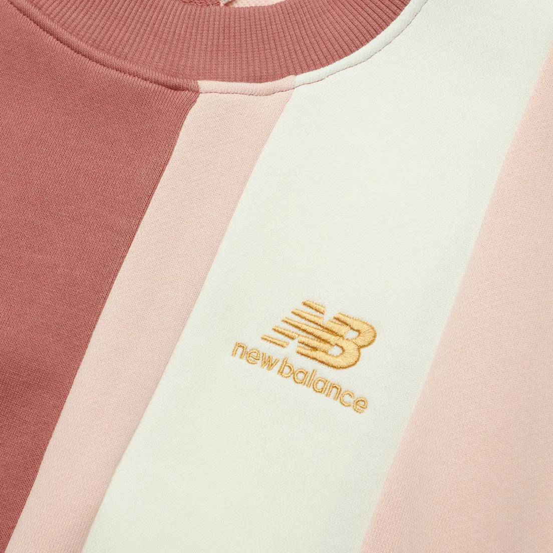 New Balance Женская толстовка Athletics Higher Learning Crew Neck