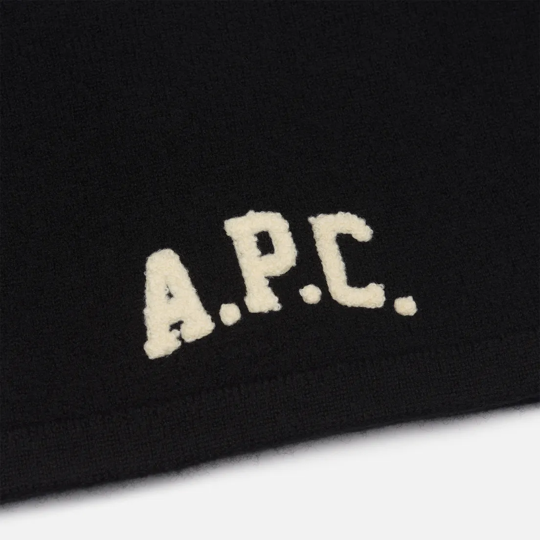 A.P.C. Шарф Jesse