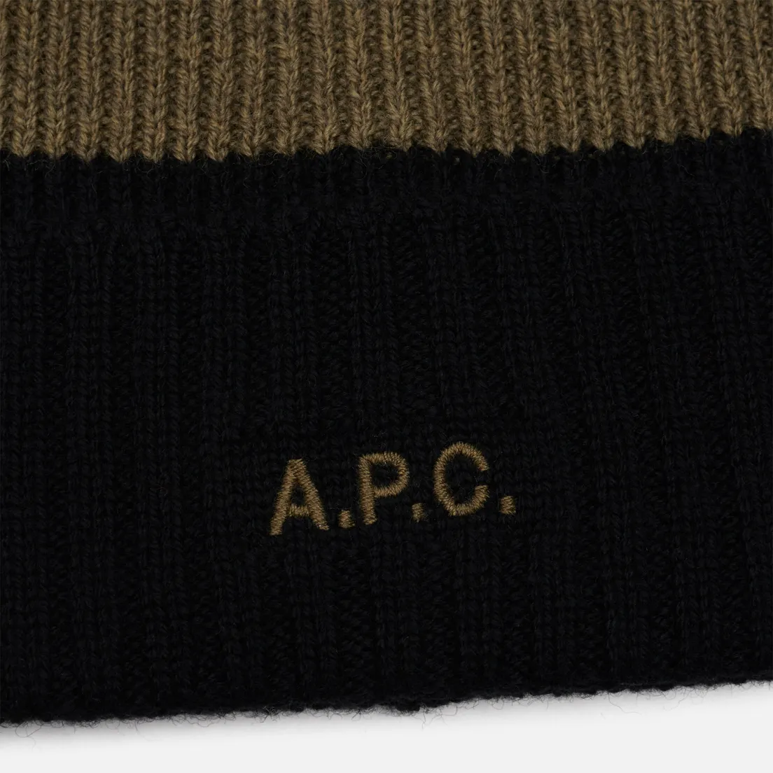 A.P.C. Шапка Martin