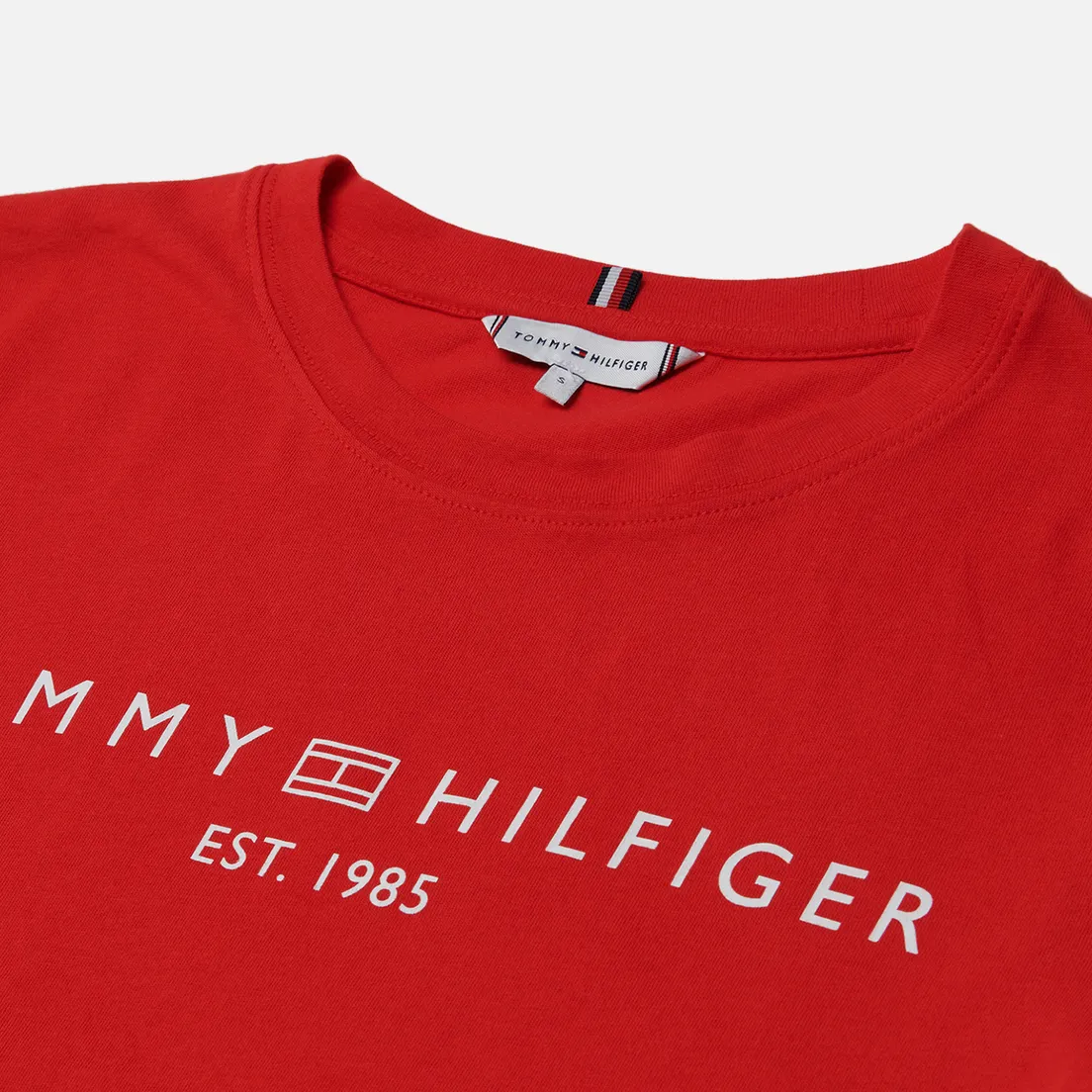 Tommy Hilfiger Женская футболка Signature Logo Flag Embroidery