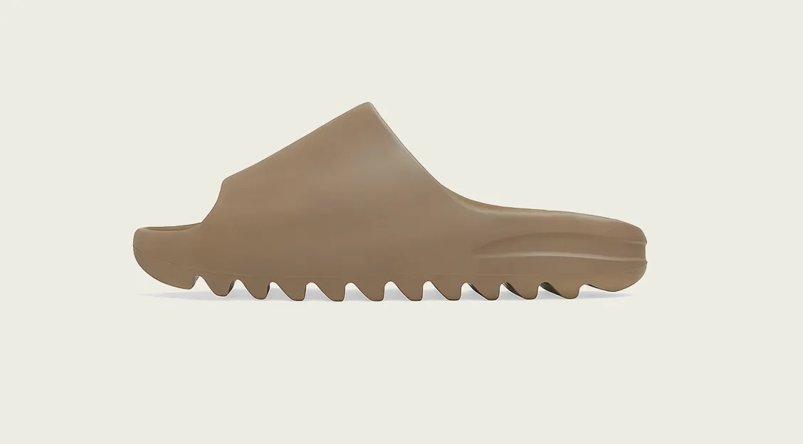 adidas YEEZY SLIDE CORE / PURE / RESIN