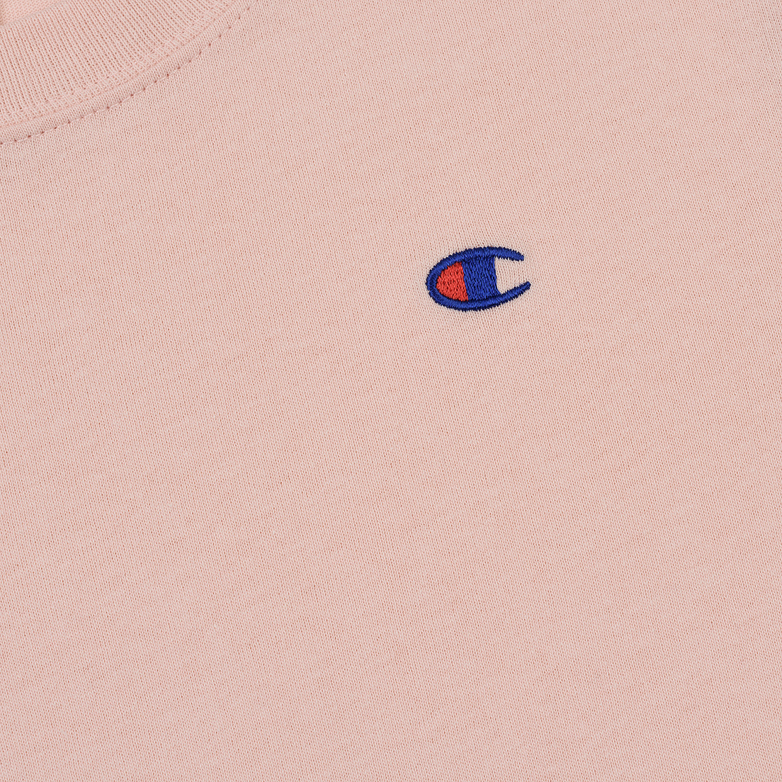 Champion Reverse Weave Женская футболка Logo Embroidered Onto The Chest And Sleeve
