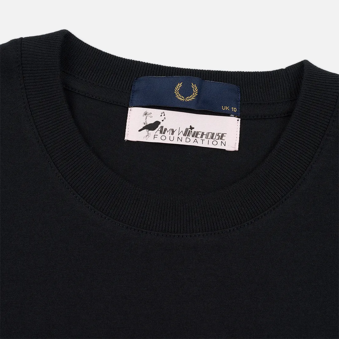 Fred Perry Женская футболка x Amy Winehouse Heart Detail